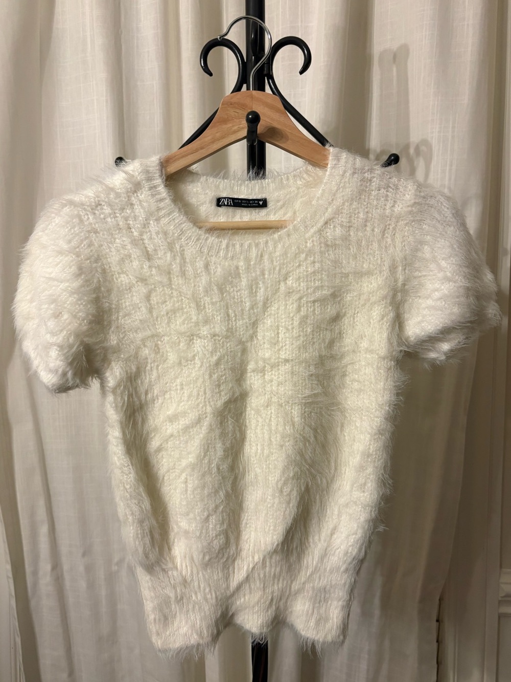 Zara Fuzzy Sweater Top